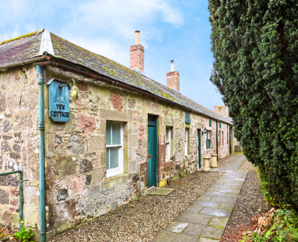Yew Cottage, Near Montrose