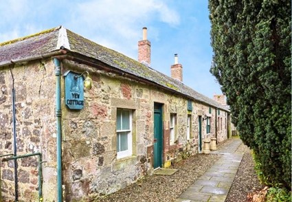 Yew Cottage, Near Montrose