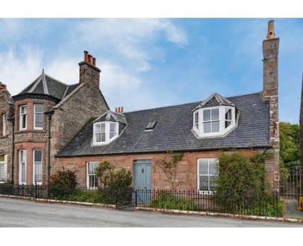 Gordon Cottage, Rosemarkie.jpg