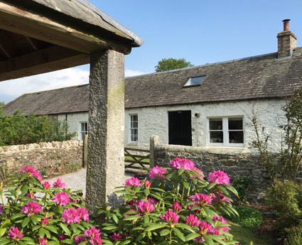 tackroom-cottage-preview.jpg